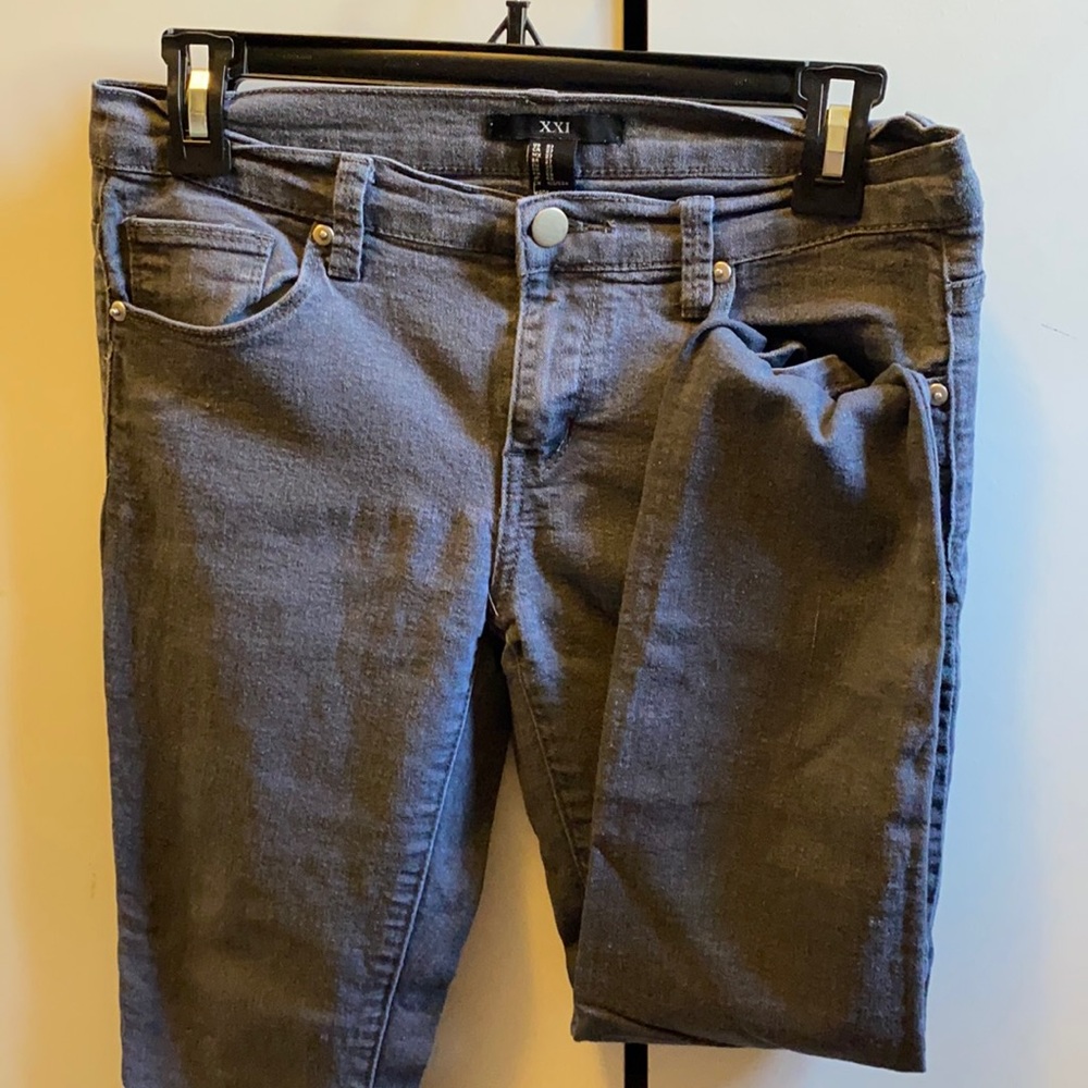 Forever 21 gray skinny jeans, size 27